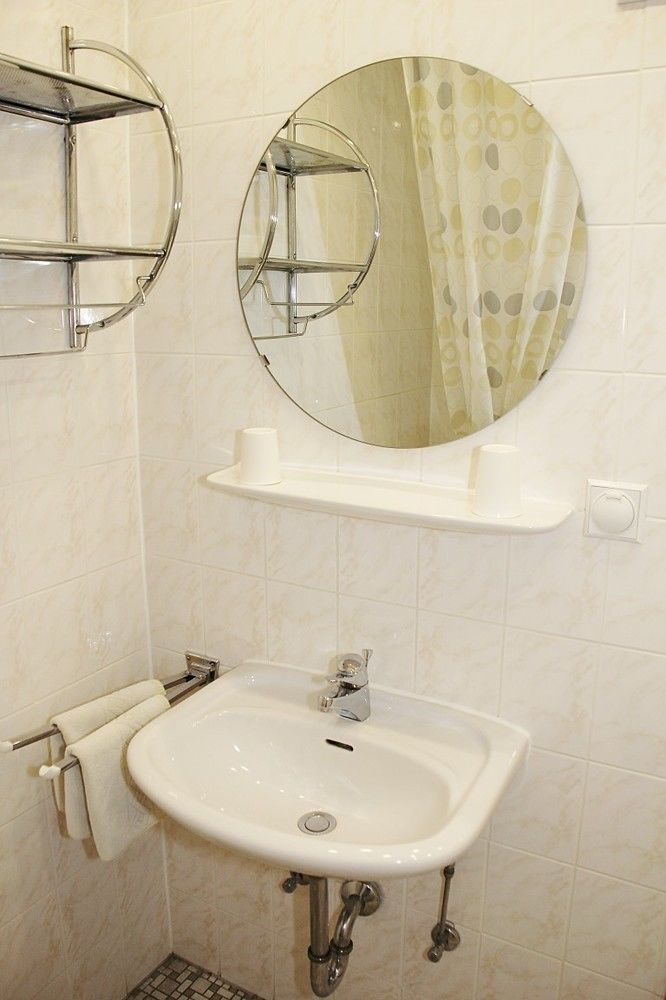 Hotel Pension Am Kurmittelhaus Бад Грунд Екстериор снимка