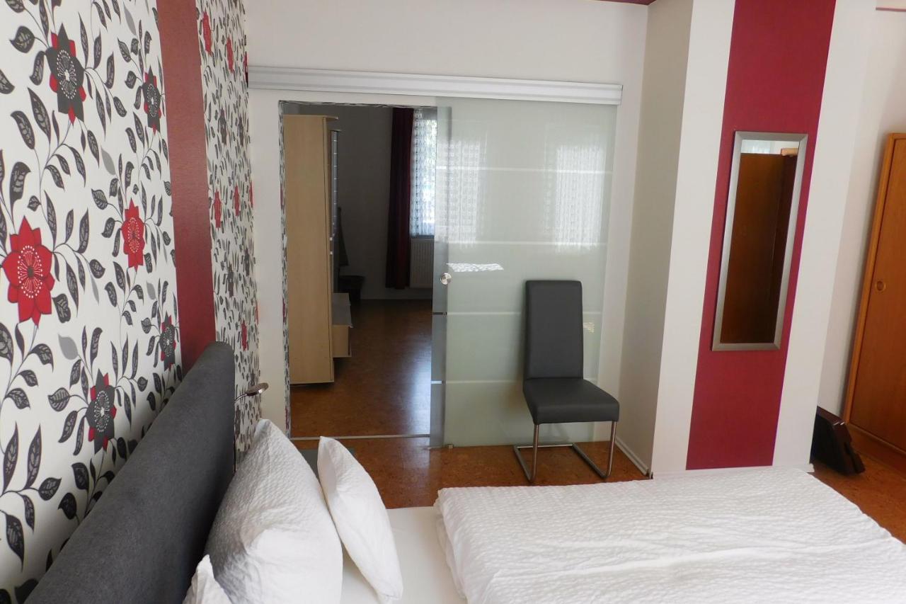 Hotel Pension Am Kurmittelhaus Бад Грунд Екстериор снимка