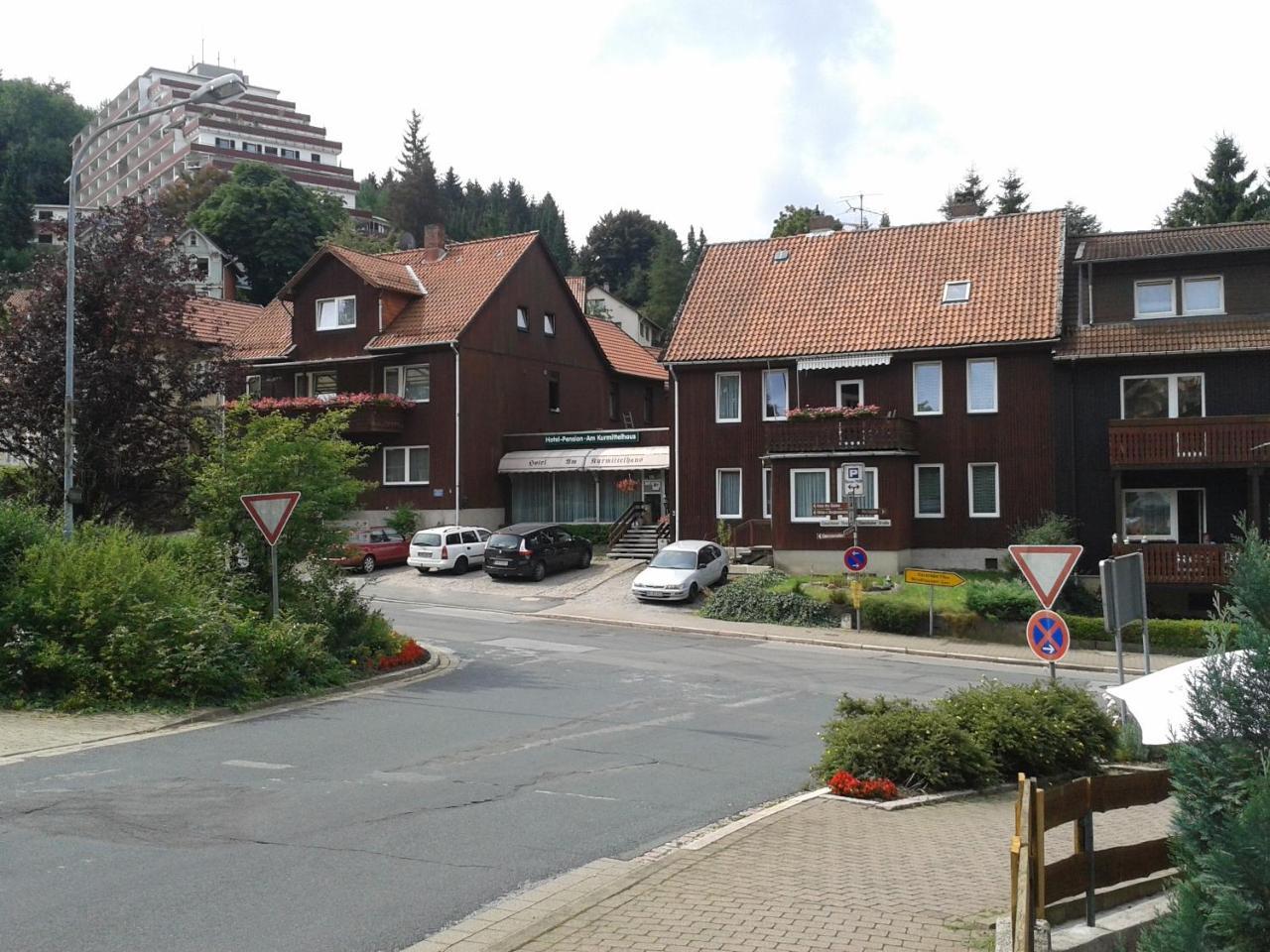 Hotel Pension Am Kurmittelhaus Бад Грунд Екстериор снимка