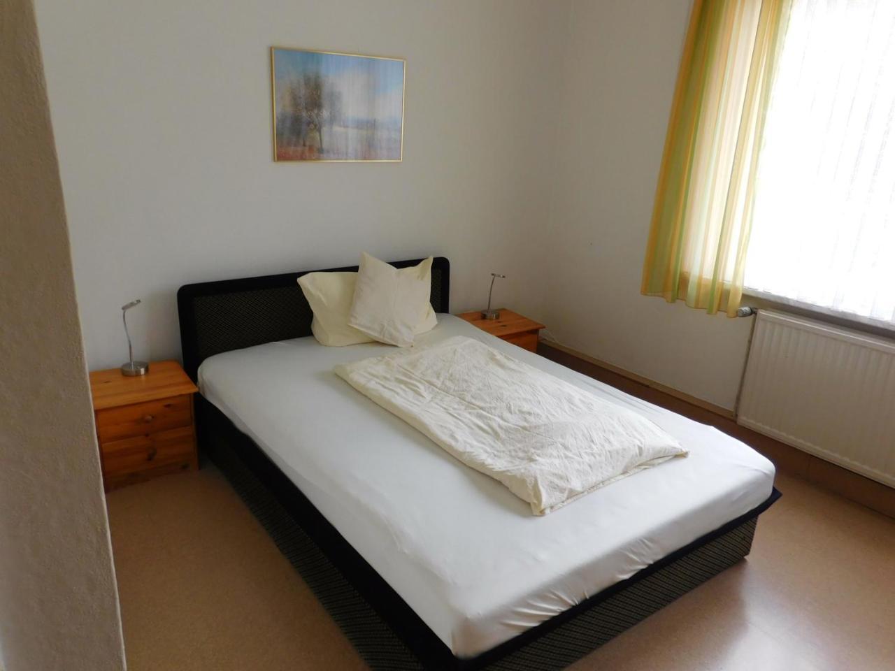 Hotel Pension Am Kurmittelhaus Бад Грунд Екстериор снимка