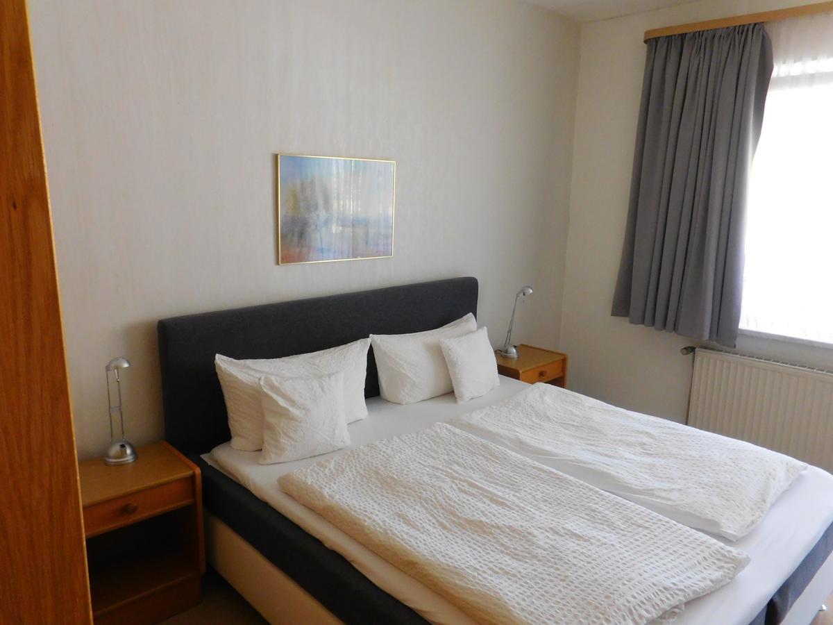 Hotel Pension Am Kurmittelhaus Бад Грунд Екстериор снимка